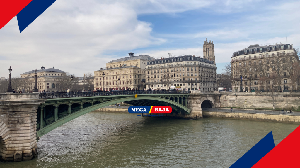 PARIS dan Infrastruktur nya yang kuat
