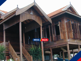ARSITEKTUR TRADISIONAL MALAYSIA : SIMFONI RUMAH PANGGUNG DI TANAH KHATULISTIWA