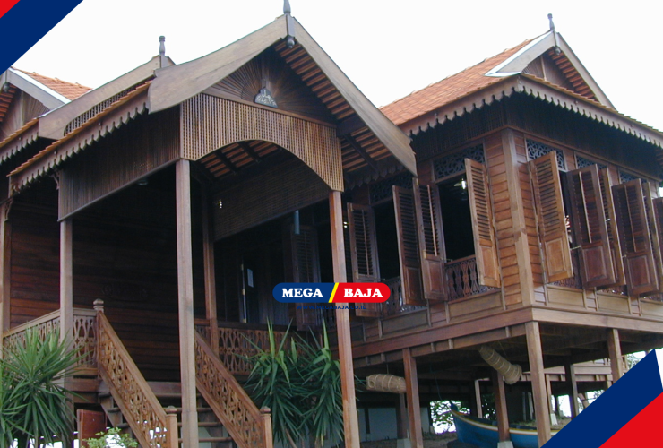 ARSITEKTUR TRADISIONAL MALAYSIA : SIMFONI RUMAH PANGGUNG DI TANAH KHATULISTIWA
