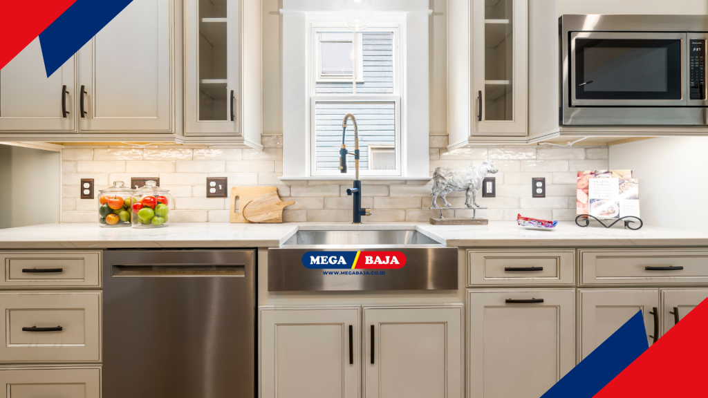 Dapur dengan wastafel ditengah tengahnya