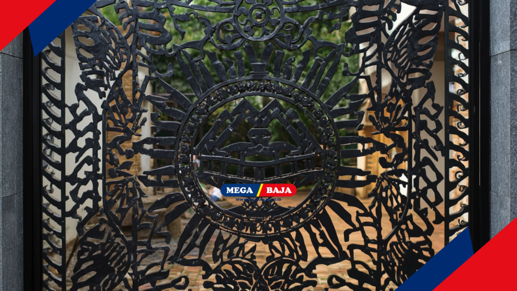 Pagar Motif Papua
