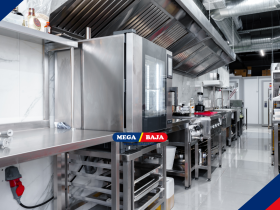 MANAJEMEN DAPUR PROFESIONAL: SENI MENGELOLA RUANG KULINER MODERN YANG EFISIEN