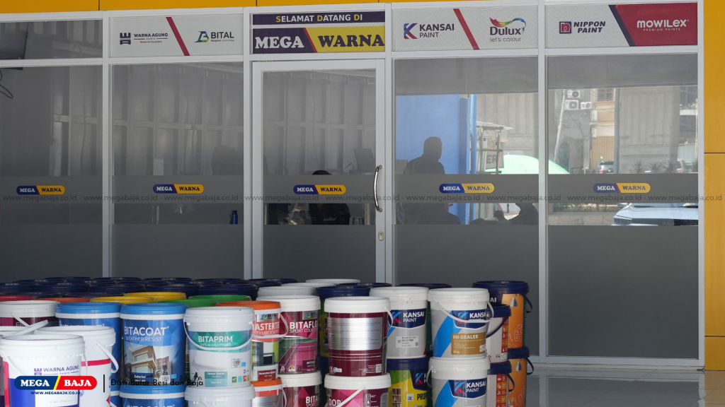 Beragam Cat di Toko Cat Mega Warna Kalimalang