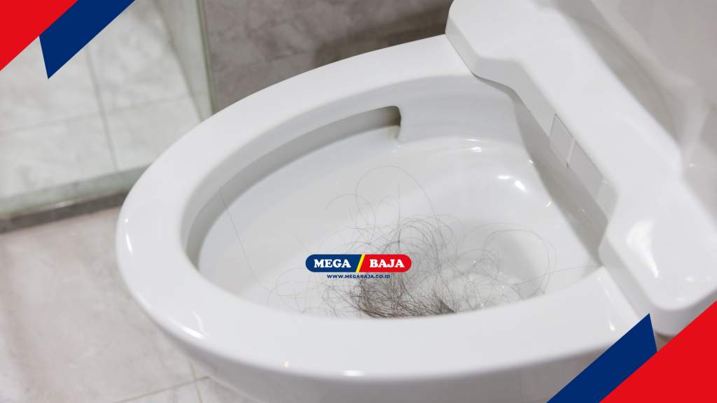 Bahaya membuang rambut ke kloset