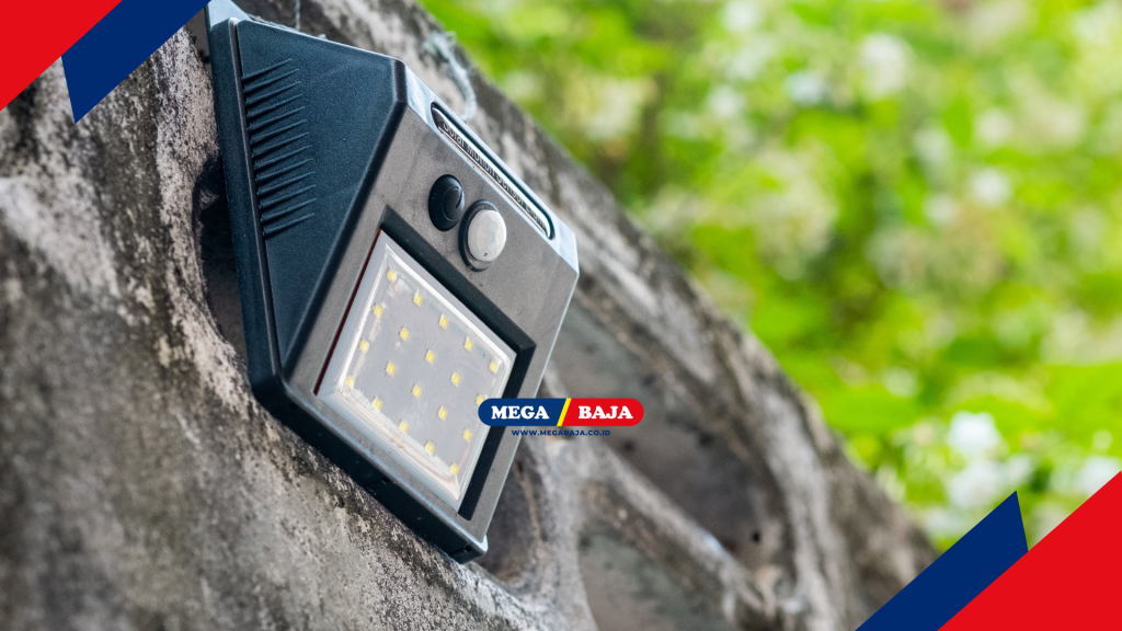Lampu dinding rating proteksi minimum IP65