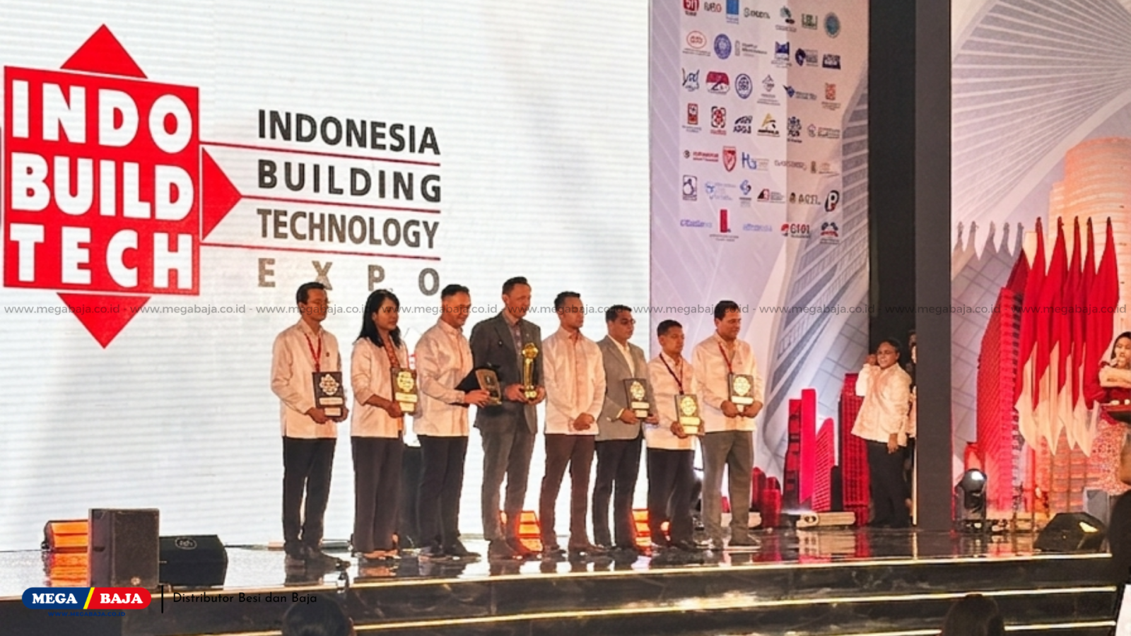 Mega Baja Ramaikan IndoBuildTech Expo 2026, Ajang Konstruksi yang Diresmikan AHY !