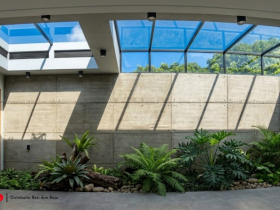 Rasio Optimal Luas Skylight : Solusi Privasi Konstruksi Modern Pada Hunian