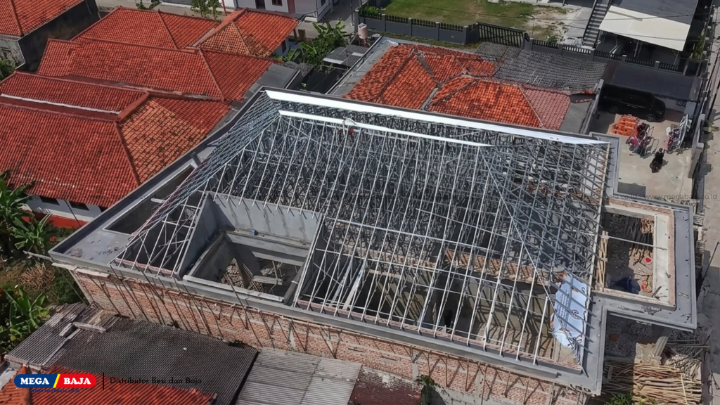 Baja Ringan Cilegon Steel: Solusi Konstruksi Atap Rumah 400 Meter Persegi