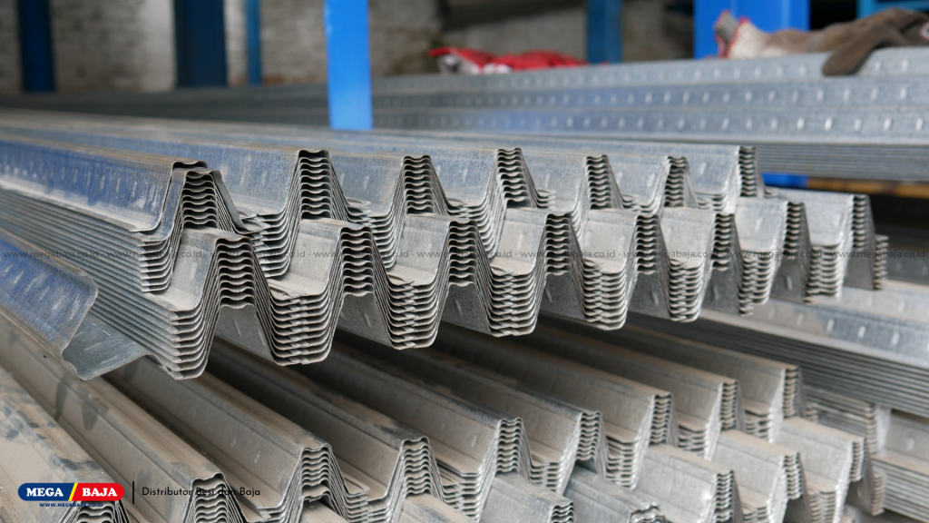 Baja ringan reng berlapis aluminium-seng