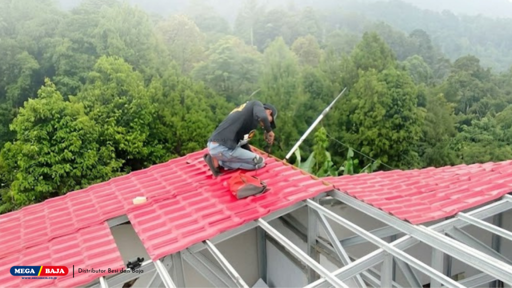 Prosedur Pemasangan Lembaran Atap Mega Roof yang Benar