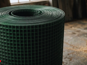 Efisiensi Konstruksi Menggunakan Kawat Loket Mega Mesh PVC Weldid