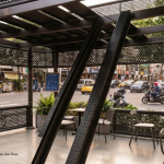 Mengenal Pemasangan Plat Lantai Dek Logam Mega Deck untuk Efisiensi Proyek Konstruksi Modern