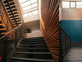 Solusi Lantai Dan Tangga Tangguh Menggunakan BMI Floor Board Serta BMI Stair