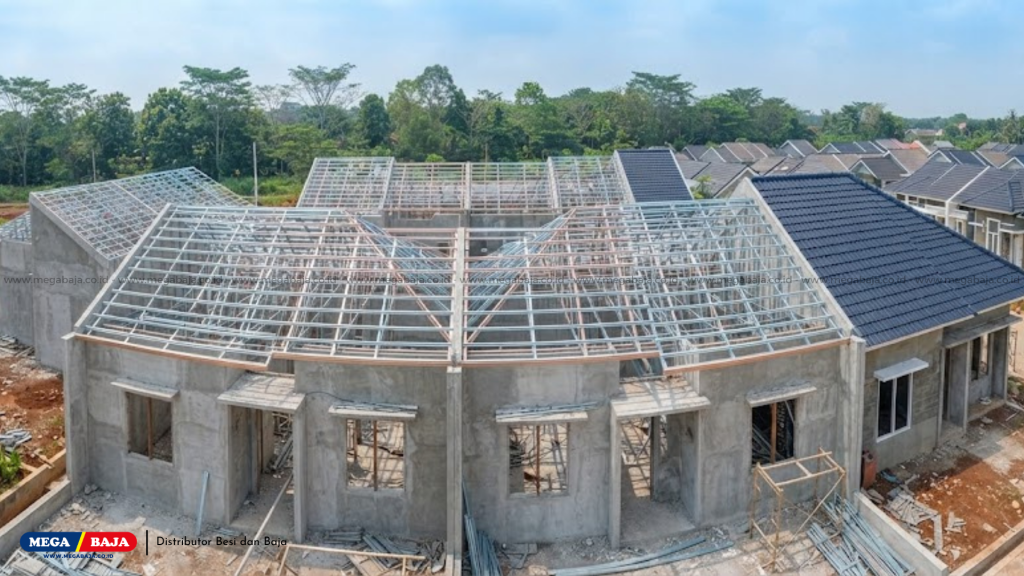 PROYEK Perumahan dengan Rangka Atap Baja Ringan