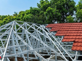 Panduan Memilih Material Atap Rumah yang Aman dari Gangguan Monyet - Baja Ringan dan Atap Metal