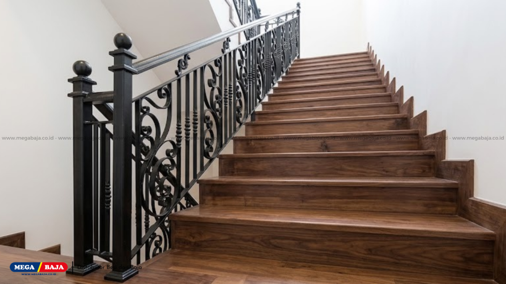 Railing Tangga Besi Tempa - Karakteristik Khusus Besi Tempa Dekoratif