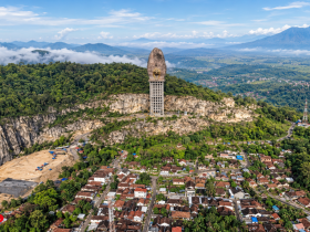 Menjelajah Wajah Baru Ponorogo: Dari Kejayaan Joglo Kuno hingga Era Megaproyek Modern