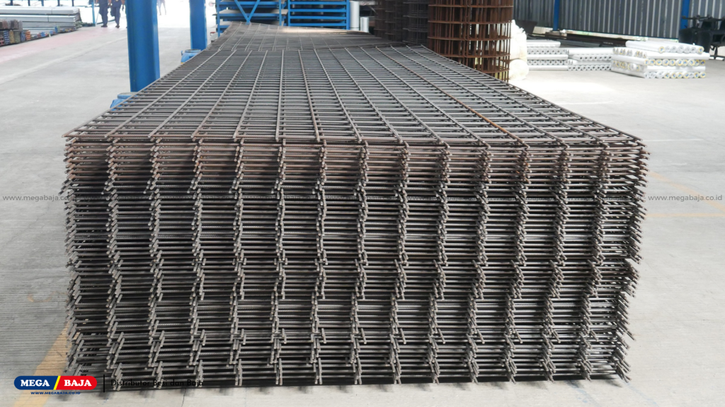 Bagaimana cara memilih antara wiremesh lembaran dan roll?