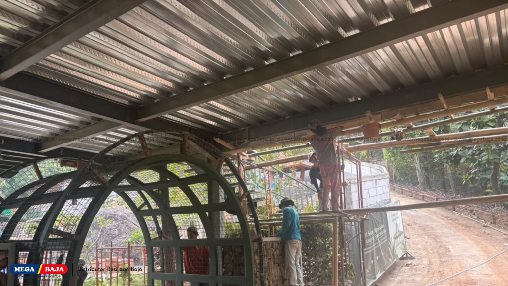 Proyek Kampung Turis Karawang - Besi dan Baja dari Mega Baja 